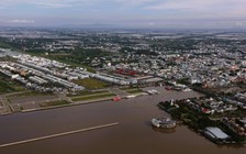 Phường Rạch Giá đông dân nhất cả nước, nhìn từ trực thăng quân sự