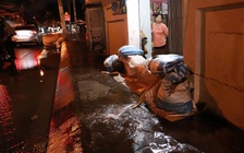 'Sống cùng triều cường' ở bán đảo Thanh Đa: Bao cát, máy bơm và nỗi lo nước ngập