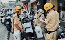 Đỗ xe máy trên vỉa hè bị phạt bao nhiêu, trường hợp nào thì không bị phạt?