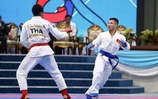 Võ sĩ 'tí hon' Đào Hồng Sơn bị VĐV Thái Lan lừng lững đấm sưng mắt: Ký ức thật khó quên