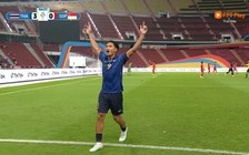 Ghi 3 bàn trong 5 phút, thắng dễ Singapore: U.23 Thái Lan tiến thẳng bán kết với ngôi đầu