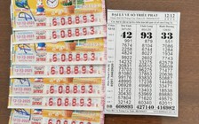 Đoàn khách kéo tới đại lý ở An Giang, nhận 16 tỉ trúng xổ số miền Nam