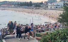 Nhân chứng kể khoảnh khắc xả súng kinh hoàng ở Sydney