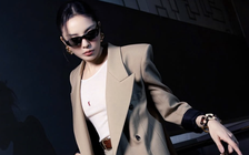 Diện blazer dáng rộng để khoe phong thái thanh lịch