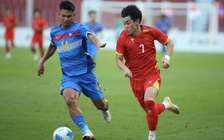 Đình Bắc gây khó chịu, hậu vệ Philippines theo kèm đến mức chấn thương: Xứng danh MVP