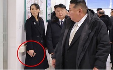 Em gái ông Kim Jong-un dùng điện thoại gì?
