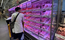 Giá heo hơi hôm nay 15.12.2025: Bật tăng, chạm mức 64.000 đồng/kg