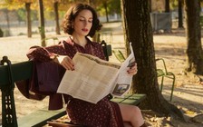 Diện váy dài mùa đông không thể thiếu bốt cao cổ