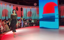 Khi thời trang, nghệ thuật thị giác và trình diễn cùng chuyển động