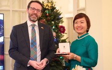 Phụ nữ đầu tiên tại Việt Nam được phong tặng danh hiệu MBE của Hoàng gia Anh