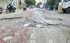 Đường bong tróc nhựa, đi lại khó khăn