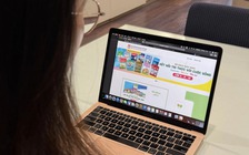 Sách giáo khoa điện tử: Có lợi ích nhưng cần lộ trình phù hợp