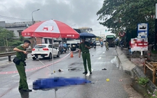 Ô tô thu gom rác va chạm xe máy, một người tử vong