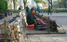 Cận cảnh 'trận địa' 1.260 quả pháo hoa chờ giao thừa 2026 ở trung tâm TP.HCM