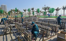 Hơn 100 người lắp đặt 500 quả pháo hoa tầm cao đón năm mới ở Bãi Sau
