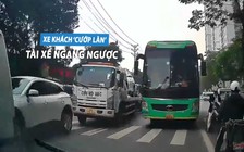 Xe khách ngang nhiên 'cướp làn' trên phố, chặn hết lối đi của xe ngược hướng