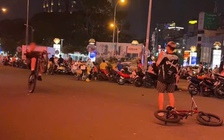 Bị CSGT phạt 400.000 đồng vì điều khiển xe đạp bằng 1 bánh