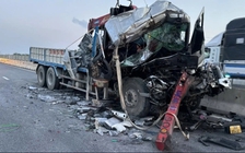 Phá cabin, cứu 5 người mắc kẹt sau tai nạn nghiêm trọng trên cao tốc