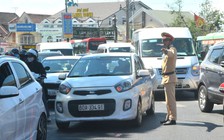 3 trường hợp quên bật đèn xi-nhan khiến tài xế bị phạt