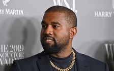 Kanye West bị lên án vì bán áo thun in chữ 'vạn'