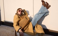 Quần jeans ống loe, jeans ống đứng chính là kiểu trang phục 'bất bại' mùa này