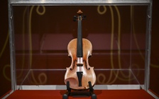 Đàn violin Stradivarius 300 năm tuổi có giá gần 280 tỉ đồng