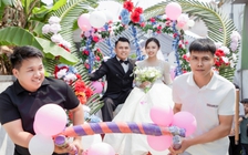 Chú rể sống cách nhà cô dâu 20m, đầu tư xe cưới 'có một không hai'