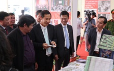 Trưng bày hơn 200 tư liệu quý tại triển lãm '50 năm niềm vui thống nhất'