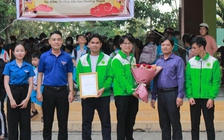 Những 'lá xanh' góp phần che chở người yếu thế