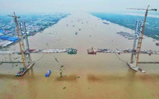 Ngày 30.4 sẽ hợp long cầu dây văng hơn 6.800 tỉ đồng nối Tiền Giang và Bến Tre