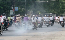 Ô nhiễm không khí Hà Nội, TP.HCM phần lớn do bụi đường, khí thải từ xe cũ