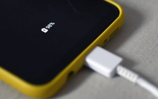 Bộ sạc smartphone đắt tiền có tạo nên khác biệt?