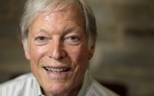 Vĩnh biệt 'Cha Ralph' của 'Tiếng chim hót trong bụi mận gai'