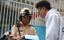 CSGT TP.HCM tuần tra gần trường học: Phạt hàng loạt học sinh, phụ huynh vi phạm
