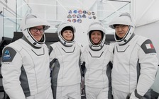 Nhà đầu tư Bitcoin 'bao chuyến' bay lên quỹ đạo để thám hiểm 2 địa cực