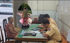 CSGT TP.HCM phạt người phụ nữ đi xe điện cân bằng trên cầu Khánh Hội