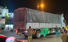 2 mẹ con tử vong thương tâm dưới bánh xe tải ở Thủ Đức