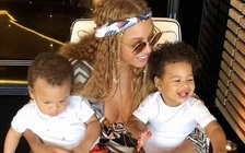 Kanye West xin lỗi, vợ chồng Jay-Z và Beyoncé xem xét cách xử lý