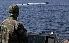 Ukraine-Nga không ngừng đọ sức 'vỏ quýt dày-móng tay nhọn' ở biển Đen