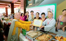 Đại lễ Vesak 2025: Phật giáo TP.HCM tổ chức buffet chay ở Việt Nam Quốc Tự