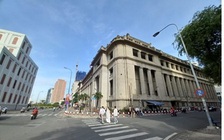 Khu phố tài chính bên dòng nước