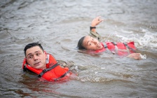 Bóng hồng đầu tiên chinh phục cuộc thi khắc nghiệt của biệt kích Mỹ