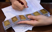 Giá vàng trong nước tăng thẳng đứng