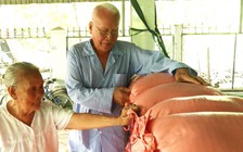 Chuyện tử tế: Cụ ông hơn 20 năm tặng gạo cho người nghèo