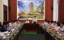 Lãnh đạo Quảng Bình, Quảng Trị cùng bàn chuyện sáp nhập, hỗ trợ cán bộ