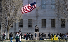 Căng thẳng Nhà Trắng và Đại học Harvard leo thang
