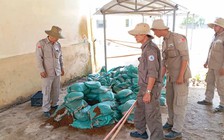 Hy hữu: Giờ ra chơi, phát hiện đạn cối trong sân trường, học sinh kịp báo động