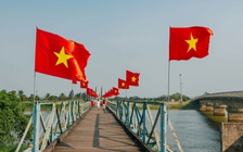 Chuyện người đàn ông may cờ bên bờ Hiền Lương