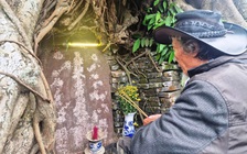 Tấm bia cổ trấn yểm tại chùa Cầu bị phá hoại: Nghe tiếng búa vọng trong đêm