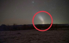 Chàng trai TP.HCM chụp ảnh vật thể lạ 'như UFO' trên bầu trời Chile, dân mạng thích thú